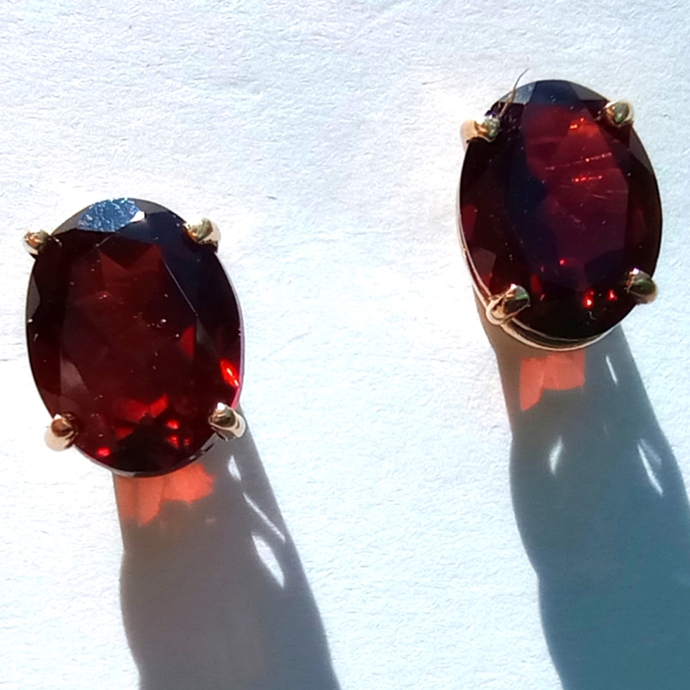 Vintage Garnet oval cut stud earrings